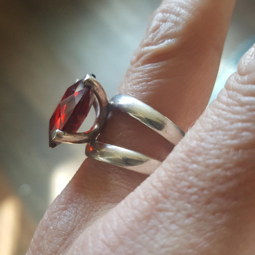 Silver Ring With Red Crystal - image 2